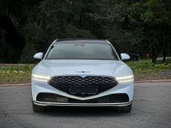 Photo of the vehicle Genesis G90