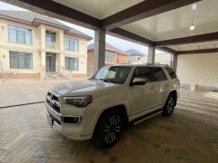 Photo of the vehicle Toyota 4Runner