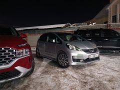 Фото авто Honda Fit