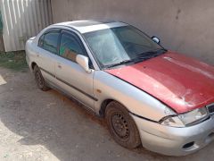 Photo of the vehicle Mitsubishi Carisma