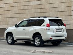 Сүрөт унаа Toyota Land Cruiser Prado