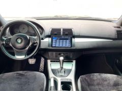 Photo of the vehicle BMW X5