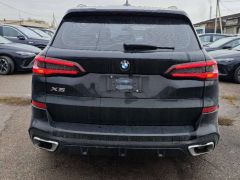 Photo of the vehicle BMW X5