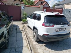 Сүрөт унаа Jeep Cherokee