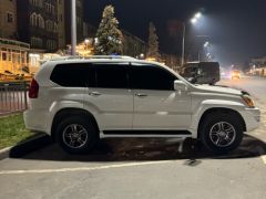 Photo of the vehicle Lexus GX