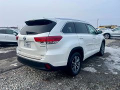 Photo of the vehicle Toyota Highlander