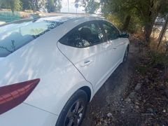 Сүрөт унаа Hyundai Elantra