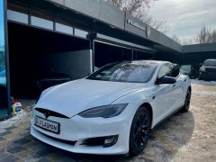 Photo of the vehicle Tesla Model S