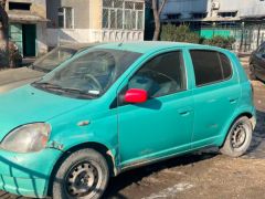 Сүрөт унаа Toyota Vitz