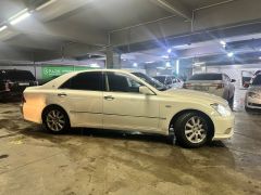 Photo of the vehicle Toyota Crown