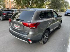 Сүрөт унаа Mitsubishi Outlander