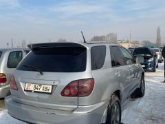 Сүрөт унаа Toyota Harrier