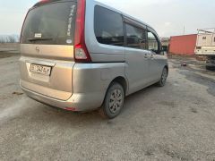 Photo of the vehicle Nissan Serena