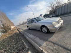 Фото авто Mercedes-Benz E-Класс