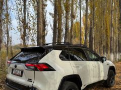 Сүрөт унаа Toyota RAV4