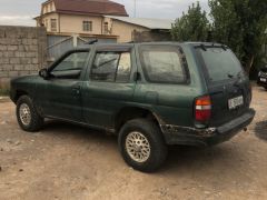 Сүрөт унаа Nissan Pathfinder