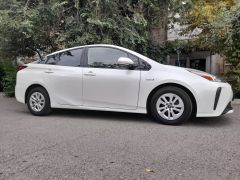 Фото авто Toyota Prius