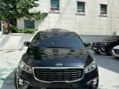 Photo of the vehicle Kia Carnival