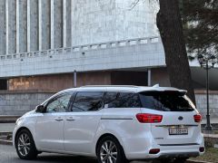 Сүрөт унаа Kia Carnival