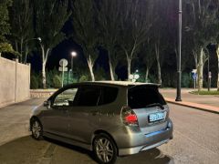 Фото авто Honda Fit