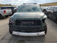 Сүрөт унаа Toyota Sequoia