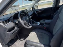 Photo of the vehicle Toyota RAV4