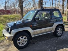 Сүрөт унаа Mitsubishi Pajero Junior