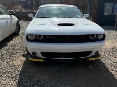 Photo of the vehicle Dodge Challenger