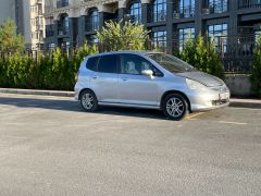 Фото авто Honda Fit