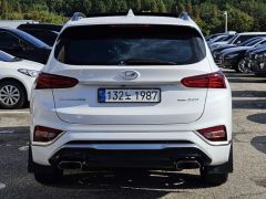 Photo of the vehicle Hyundai Santa Fe