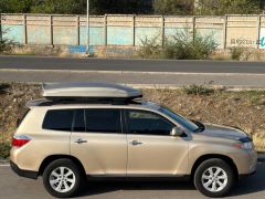 Photo of the vehicle Toyota Highlander