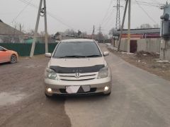 Photo of the vehicle Toyota Ist