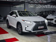 Photo of the vehicle Lexus RX