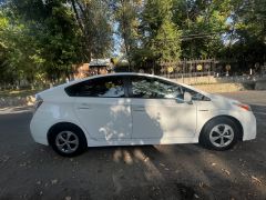 Сүрөт унаа Toyota Prius