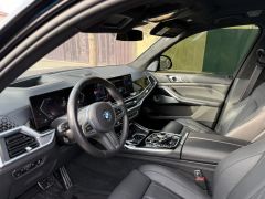 Photo of the vehicle BMW X7