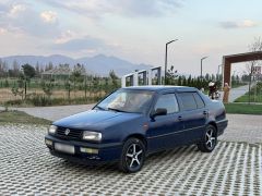 Фото авто Volkswagen Vento