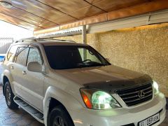 Photo of the vehicle Lexus GX