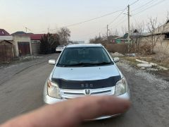 Фото авто Toyota Ist