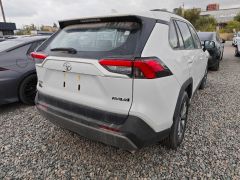 Сүрөт унаа Toyota RAV4