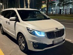 Фото авто Kia Carnival