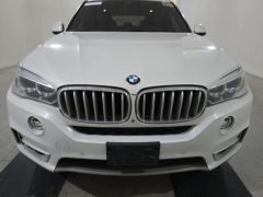 Photo of the vehicle BMW X5