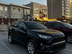 Сүрөт унаа Toyota RAV4