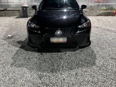 Photo of the vehicle Lexus IS