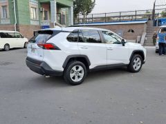 Сүрөт унаа Toyota RAV4