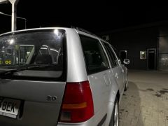 Сүрөт унаа Volkswagen Golf