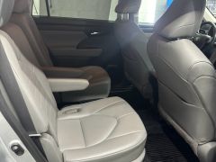 Сүрөт унаа Toyota Highlander