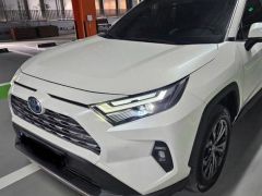 Сүрөт унаа Toyota RAV4