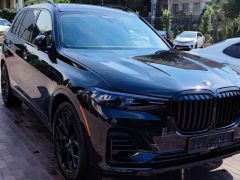 Photo of the vehicle BMW X7