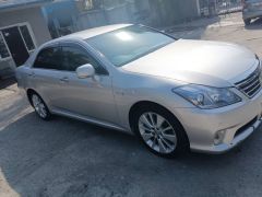 Фото авто Toyota Crown