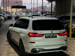 Фото авто BMW X7